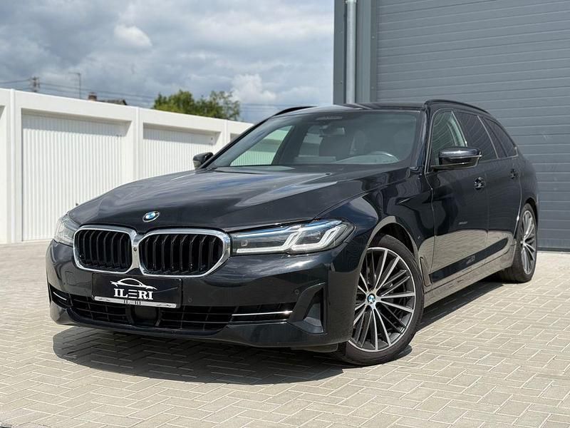 Schwarz Gebraucht 2020 BMW 520 M Sport Limousine | 30.990 € (Etwas zu teuer) - Bild 1/4