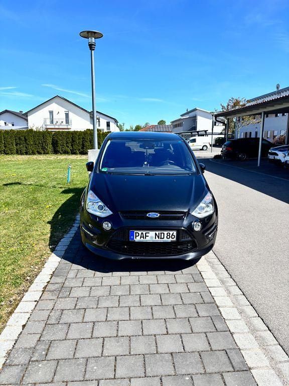 Gebraucht Ford S-MAX Titanium S 163 PS (119 kW) 2010 Schwarz Van / Kleinbus