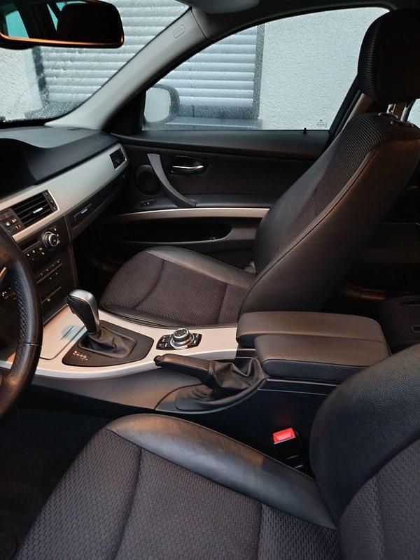 Second-hand BMW 320 184 CP (135 kW) 2012 Gri Break