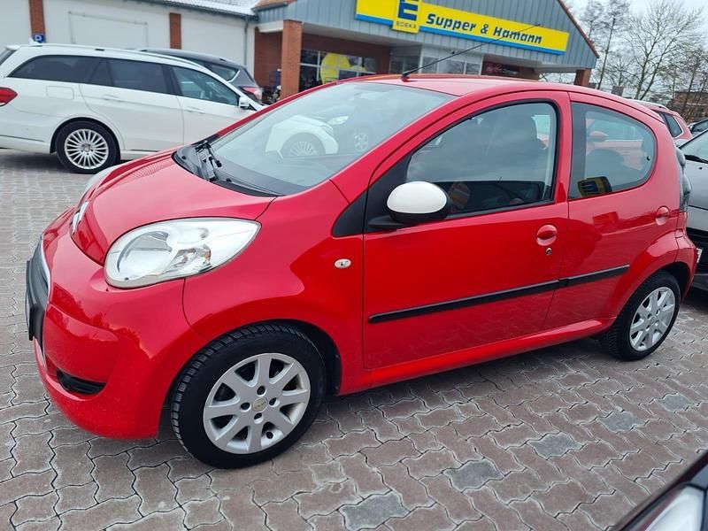 Gebraucht Citroën C1 SELECTION 68 PS (50 kW) 2011 Rot Kleinwagen