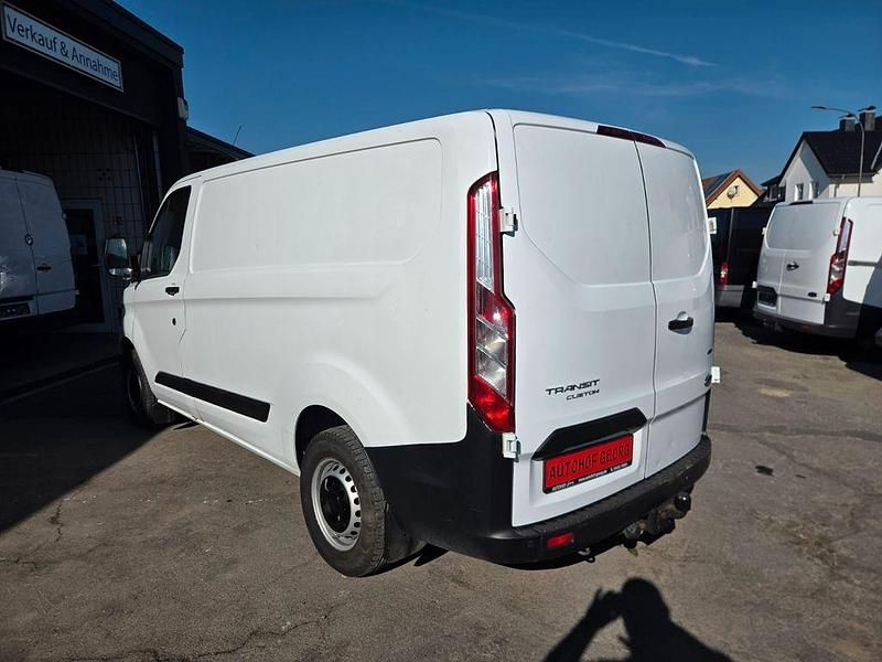 Gebraucht Ford Transit Custom 105 PS (77 kW) 2018 Weiß Van / Kleinbus