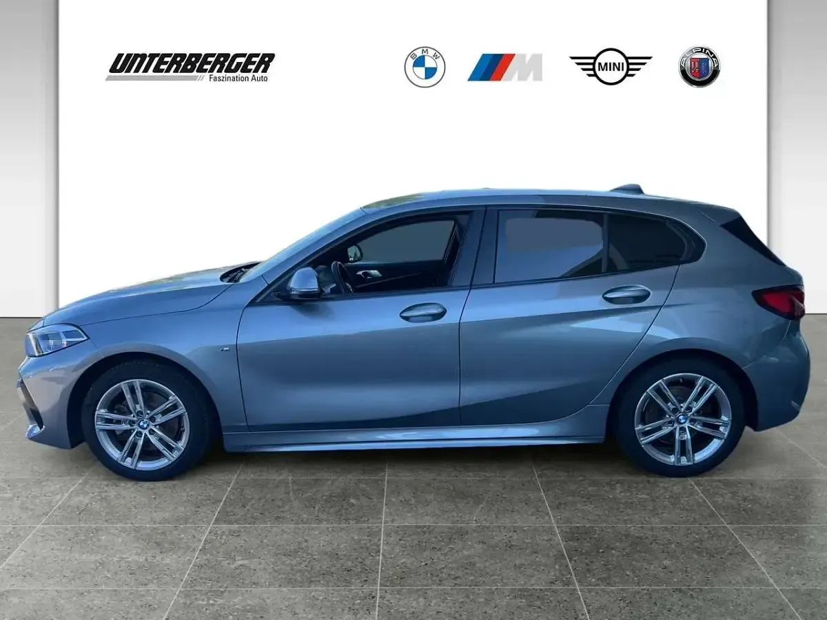 Gebraucht BMW 118 Performance 136 PS (100 kW) 2022 Skyscraper grau Limousine