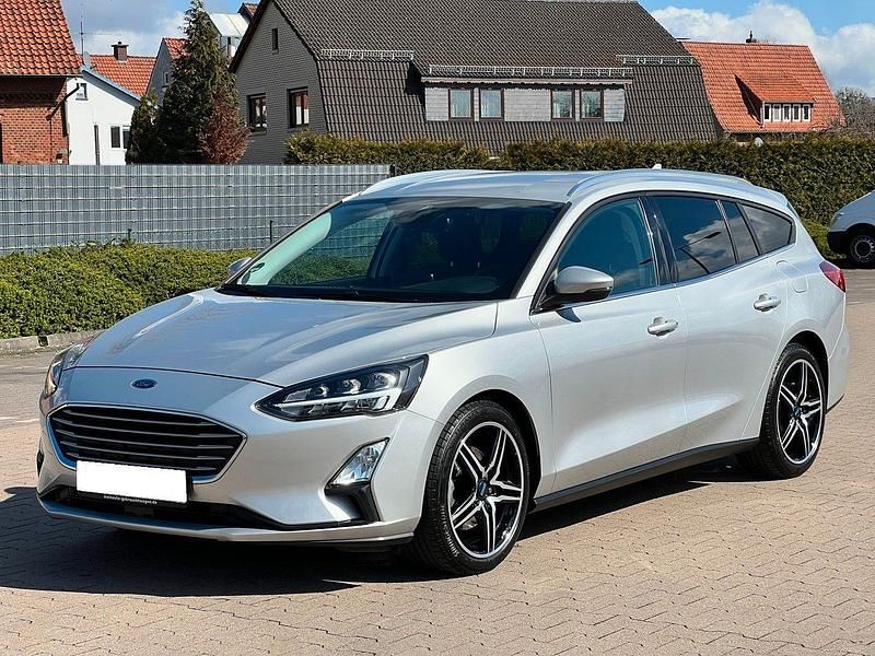 Gebraucht Ford Focus 120 PS (88 kW) 2020 Silber Kombi