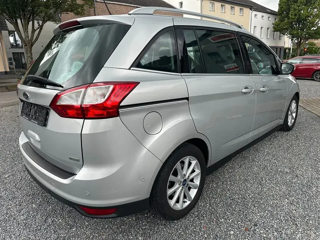 Gebraucht Ford Grand C-Max Titanium 150 PS (110 kW) 2018 Silber Van / Kleinbus