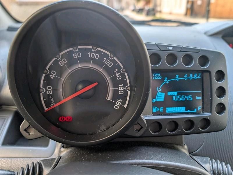 Gebraucht Chevrolet Spark 68 PS (50 kW) 2012 Blau Kleinwagen