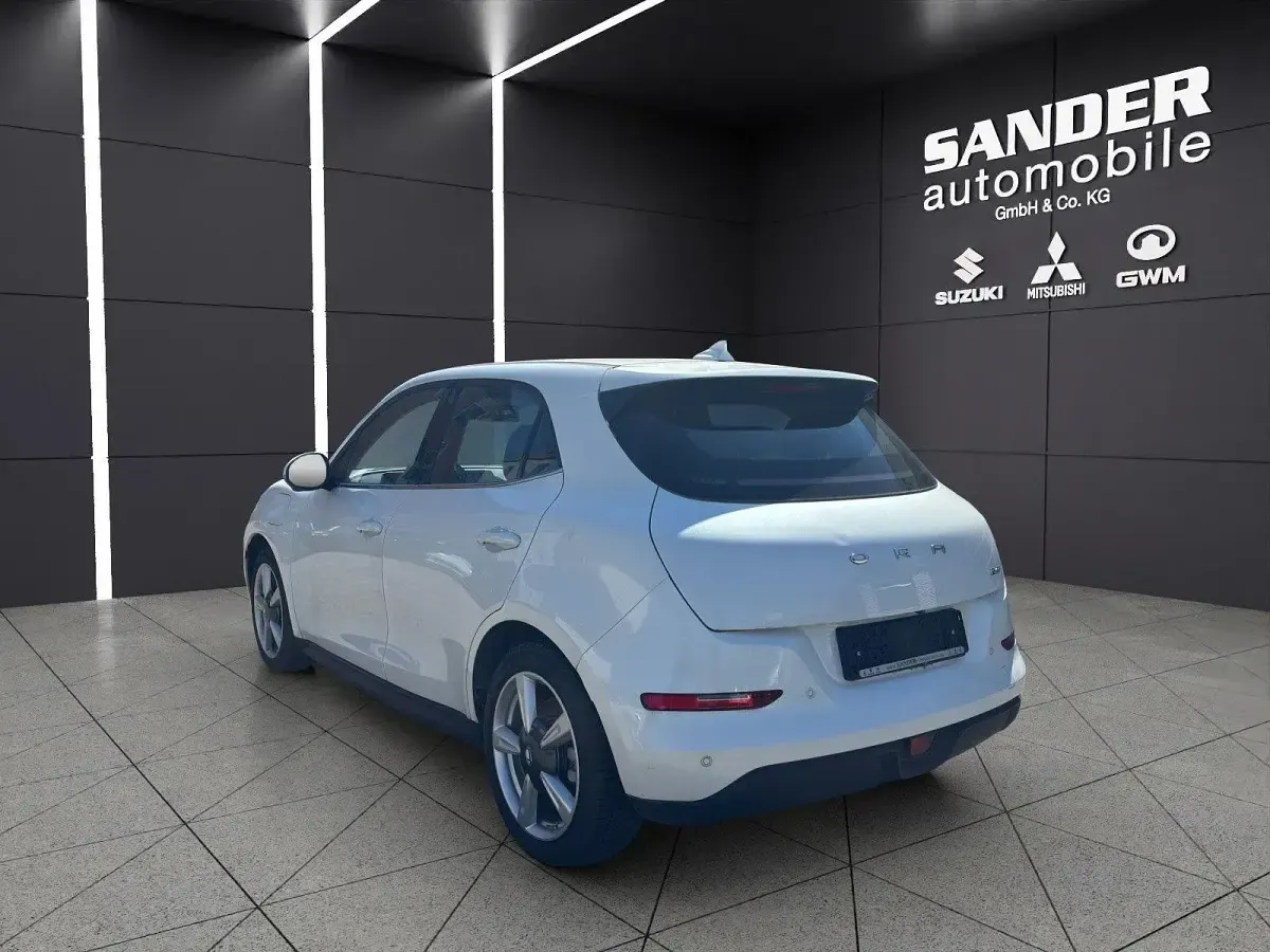 Usata Ora 03 125 kW (171 CV) 2023 Bianco Utilitaria