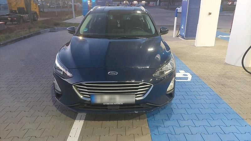 Second-hand Ford Focus 120 CP (88 kW) 2019 Albastru Break