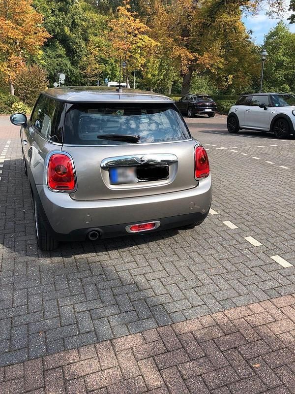 Usado Mini ONE 102 HP (75 kW) 2017 Prateado Citadino