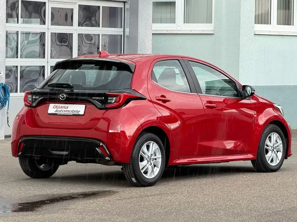 Usata Mazda 2 Exclusive 116 CV (85 kW) 2024 Rosso Utilitaria
