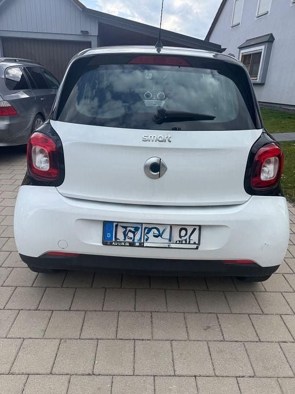 Gebraucht Smart ForFour 71 PS (52 kW) 2015 Weiß Kleinwagen
