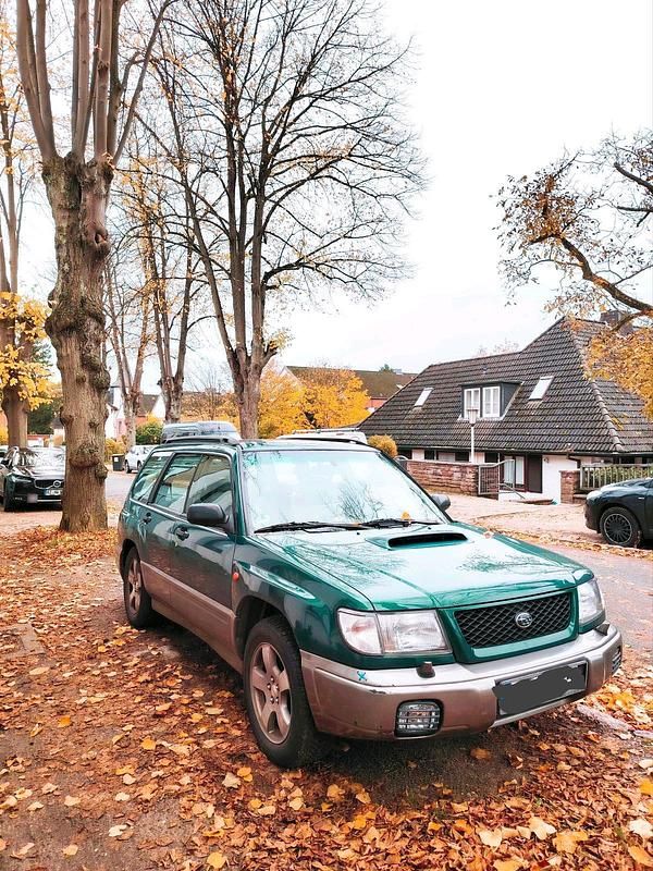 Second-hand Subaru Forester 177 CP (130 kW) 1999 Verde SUV