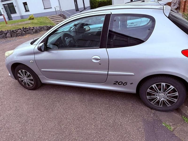 Gebraucht 2012 Peugeot 206+ Kleinwagen | 1.800 € (Fairer Preis) - Bild 1/4