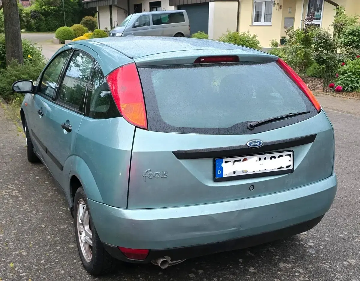 Używany Ford Focus 115 KM (84 kW) 2000 Zielony Hatchback