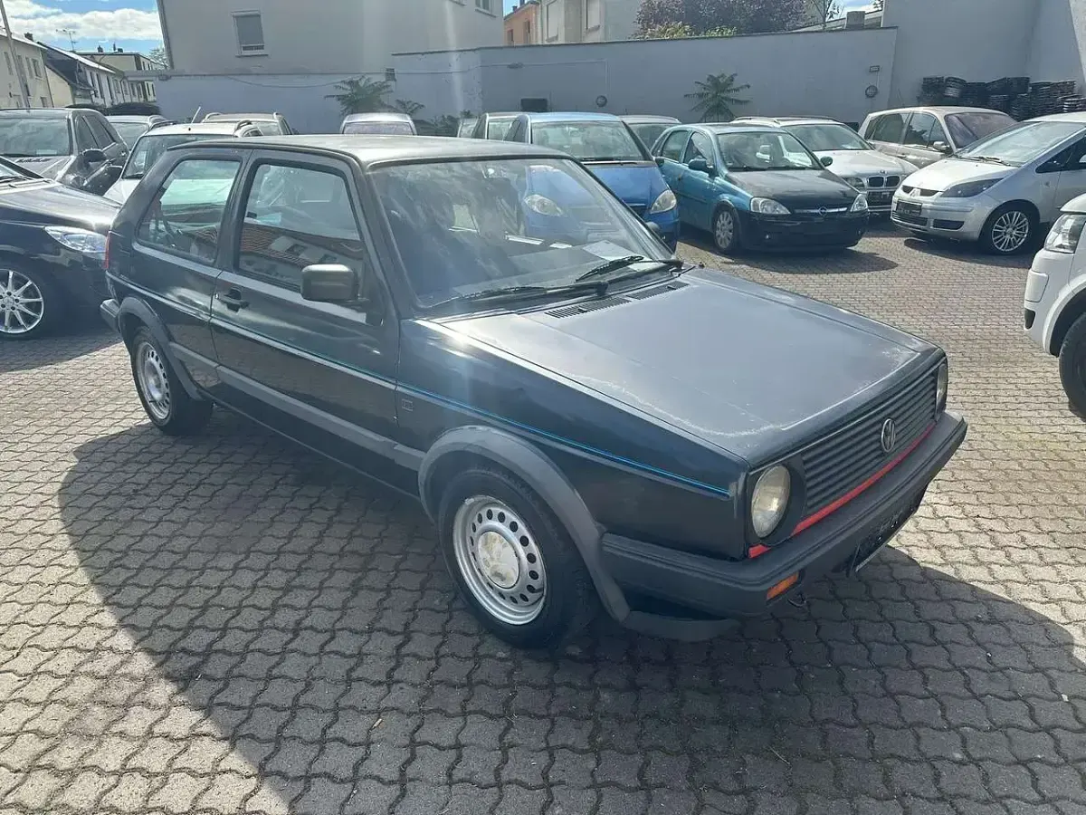 Gebraucht VW Golf II 60 PS (44 kW) 1990 Dunkel blau Kleinwagen