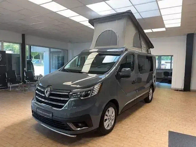 Gebraucht Buerstner Playa Limited 150 PS (110 kW) 2024 Grau Van