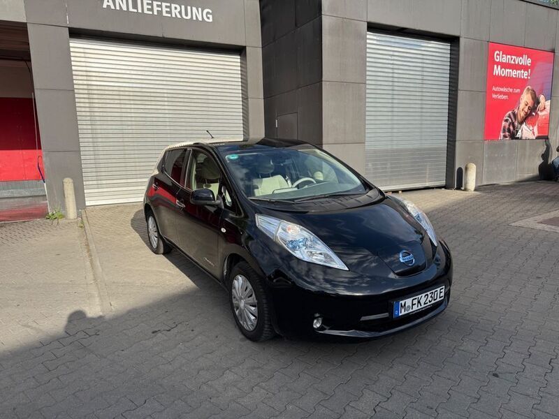 Schwarz Gebraucht 2013 Nissan Leaf Kleinwagen | 6.000 € (Etwas zu teuer) - Bild 1/4