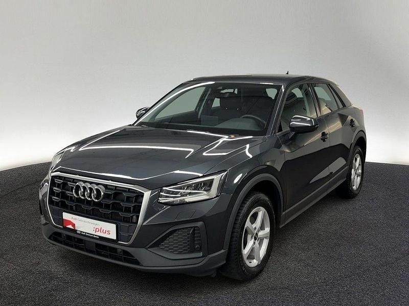 Gebraucht Audi Q2 Comfort 150 PS (110 kW) 2023 Manhattangrau metallic SUV