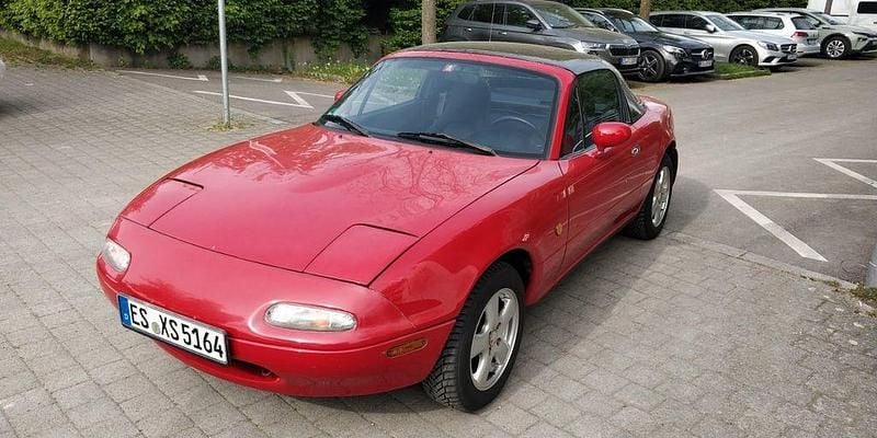 Second-hand Mazda MX5 116 CP (85 kW) 1990 Roșu Cabrio