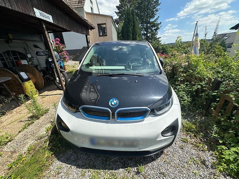 Weiß Gebraucht 2016 BMW i3 Kleinwagen | 9.499 € (Superpreis) - Bild 1/4