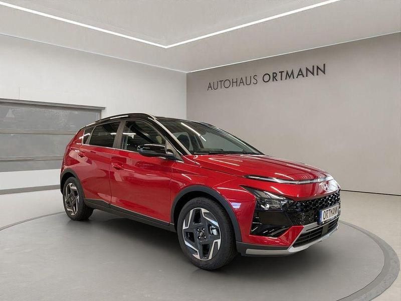Dragon red/ phantom black / mi Neu 2025 Hyundai Bayon Turbo SUV | 29.990 € (Teuer) - Bild 1/4