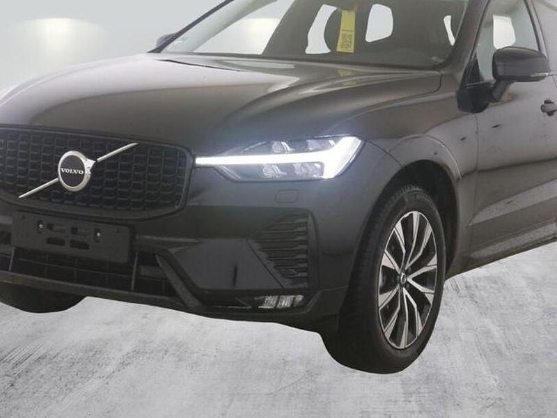 Gebraucht Volvo XC60 Plus 197 PS (144 kW) 2023 Platinum grey (metallic) SUV