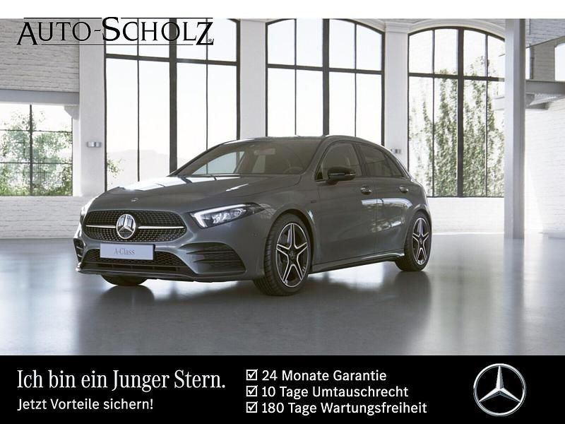 Grau Gebraucht 2021 Mercedes A250 AMG Limousine | 26.335 € (Fairer Preis) - Bild 1/3