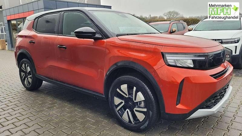 Neu Opel Frontera 145 PS (106 kW) 2026 Khaki grün / dach schwarz SUV