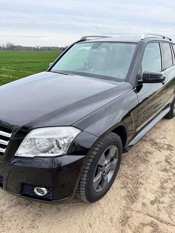 Używany Mercedes GLK320 224 KM (164 kW) 2008 Czarny SUV