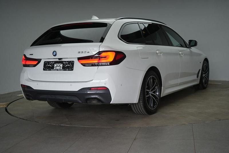 Gebraucht BMW 530e M Sport 184 PS (135 kW) 2022 Alpinweiss 3 Kombi