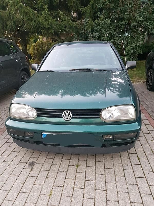 Grün Gebraucht 1997 VW Golf III Limousine | 500 € (Superpreis) - Bild 1/2