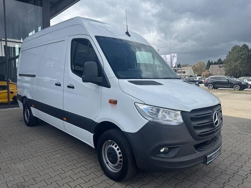 Gebraucht Mercedes Sprinter 170 PS (125 kW) 2024 Weiß Van
