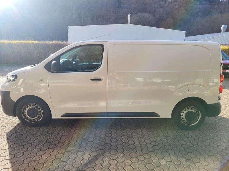 Gebraucht Peugeot Expert Premium 116 PS (85 kW) 2017 Weiss Van