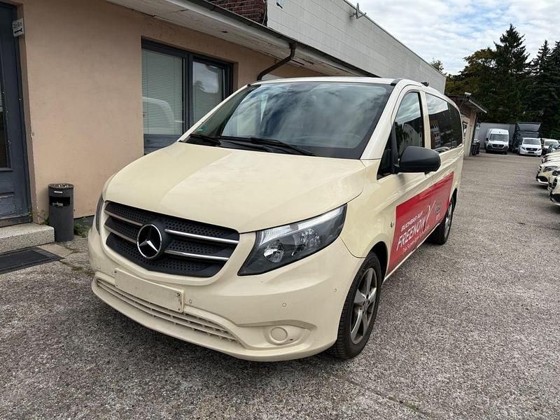 Gebraucht 2017 Mercedes Vito Van / Kleinbus | 9.999 € (Teuer) - Bild 1/4