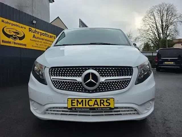 Gebraucht Mercedes Vito 114 PS (83 kW) 2018 Weiß Van
