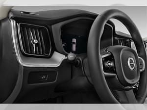 Neu Volvo XC60 Plus 455 PS (334 kW) 2026 Weiß (crystal white) SUV