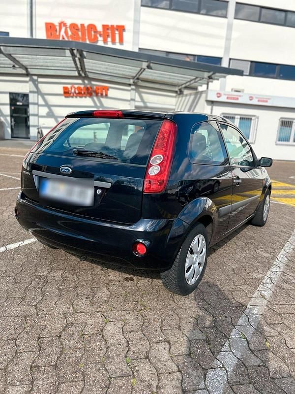 Gebraucht Ford Fiesta 60 PS (44 kW) 2007 Schwarz Kleinwagen