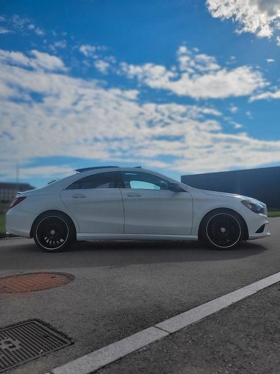 Gebraucht Mercedes CLA250 211 PS (155 kW) 2018 Weiß Limousine