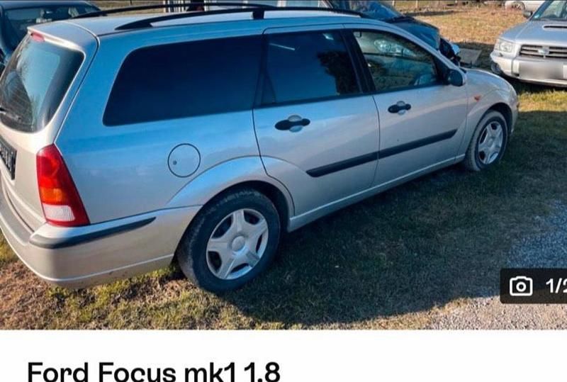 Usata Ford Focus 101 CV (74 kW) 2002 Argento Station wagon