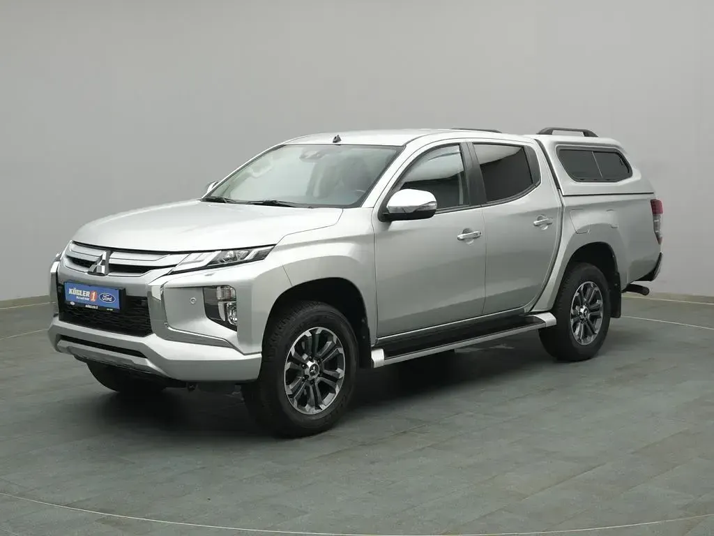 Gebraucht Mitsubishi L Top 150 PS (110 kW) 2022 Silber SUV