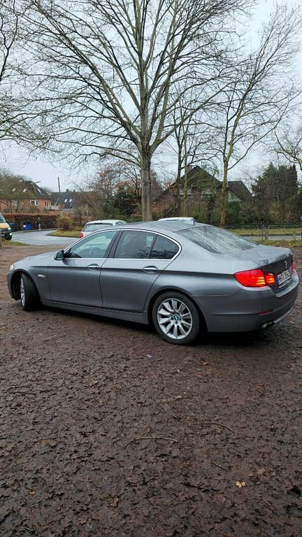 Gebraucht BMW 523 204 PS (150 kW) 2010 Grau Limousine