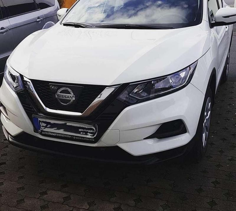 Weiß Gebraucht 2017 Nissan Qashqai Visia SUV | 11.999 € (Fairer Preis) - Bild 1/4
