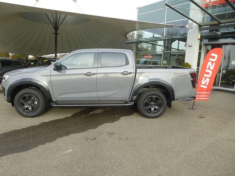 Neu Isuzu D-Max 163 PS (119 kW) 2025 Kinabalu gray SUV
