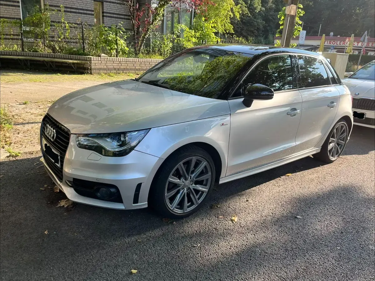 Gebraucht Audi A1 Sportback S-Line 160 PS (117 kW) 2013 Silber Kleinwagen