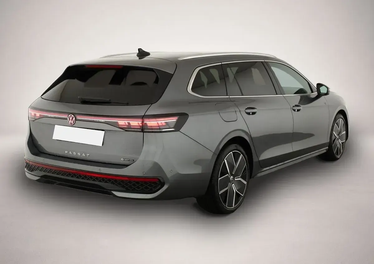 Gebraucht VW Passat R-line 193 PS (141 kW) 2026 Grau Kombi