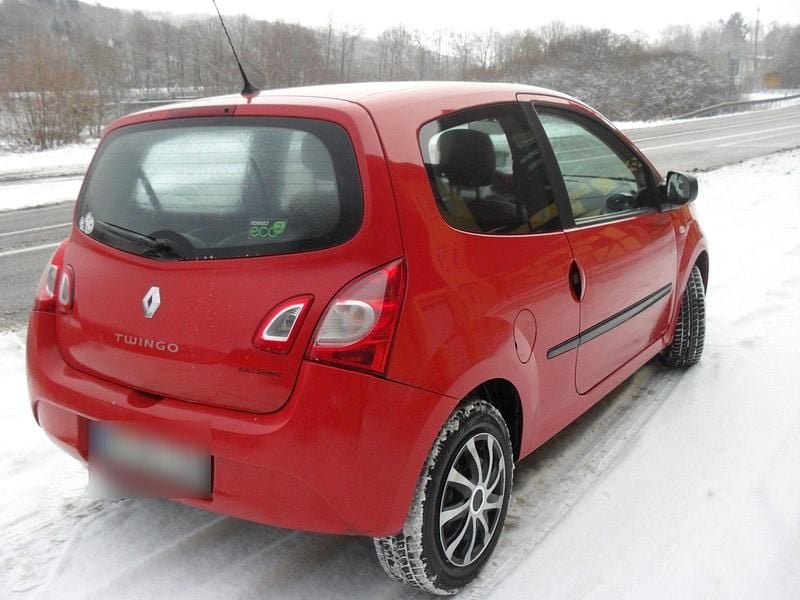 Gebraucht Renault Twingo Dynamique 75 PS (55 kW) 2014 Rot Kleinwagen