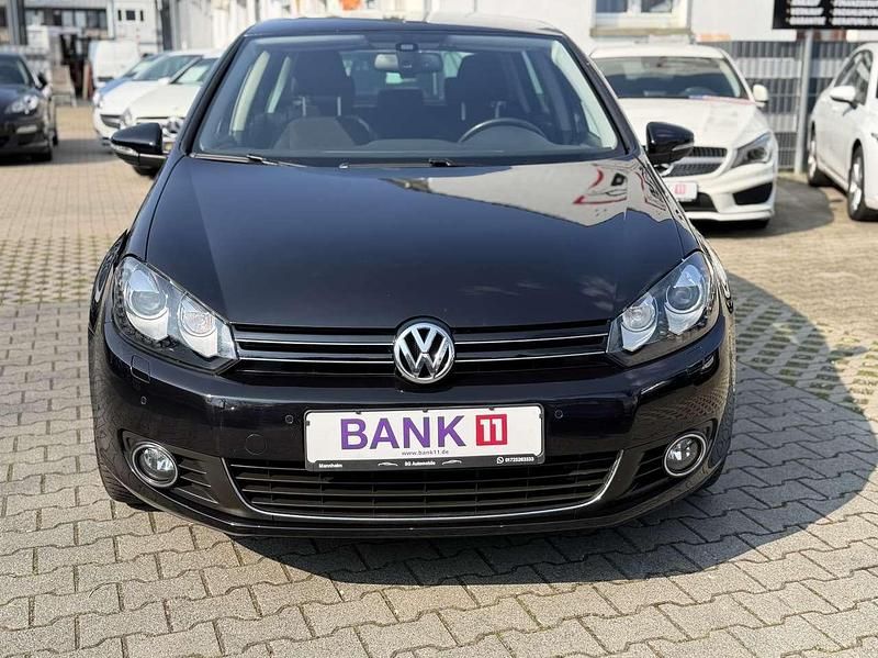 Gebraucht VW Golf VII Highline 122 PS (89 kW) 2012 Deep black perleffekt Kleinwagen
