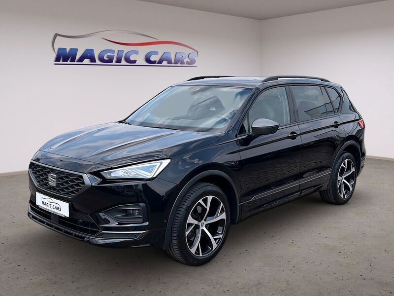 Deep schwarz perleffekt (metallic) Gebraucht 2022 Seat Tarraco FR SUV | 33.900 € (Teuer) - Bild 1/4