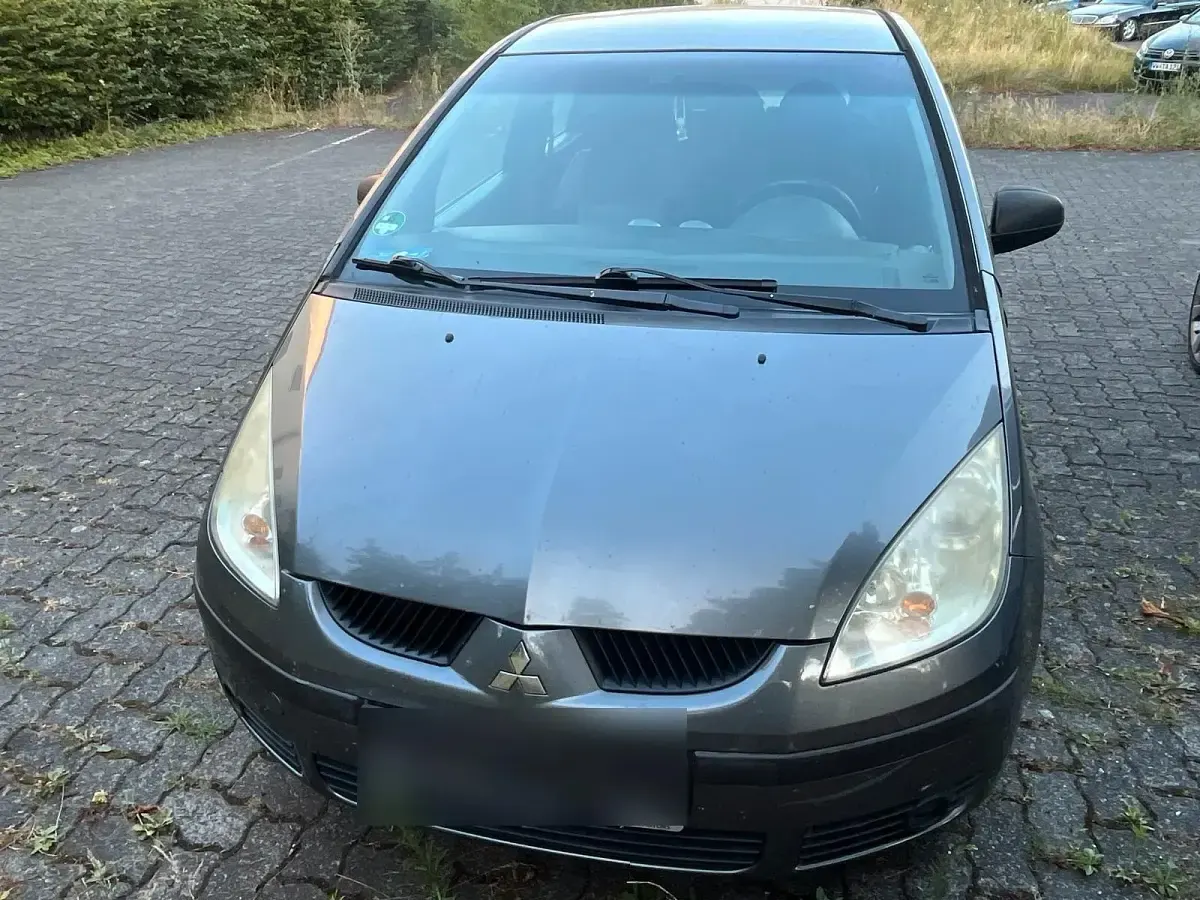 Gebraucht Mitsubishi Colt 95 PS (69 kW) 2005 Grau Kleinwagen