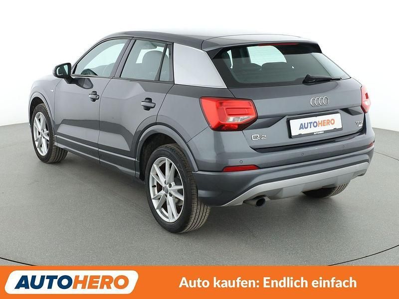 Gebraucht Audi Q2 S-Line 116 PS (85 kW) 2018 Grau SUV