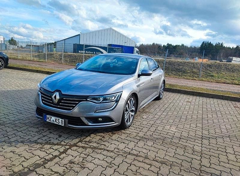 Grau Gebraucht 2016 Renault Talisman Intens Limousine | 12.100 € (Fairer Preis) - Bild 1/4